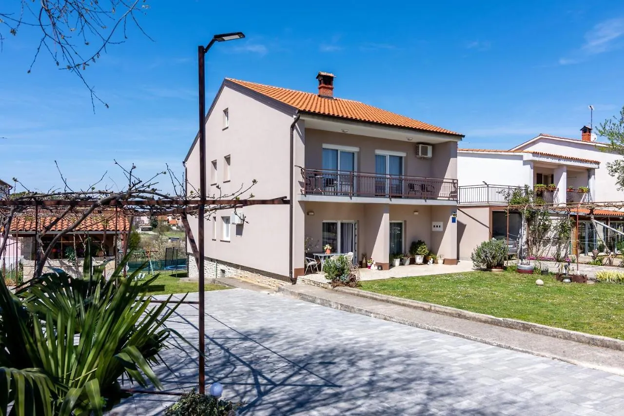 Apartments For Families With Children Valbandon, Fazana - 19511